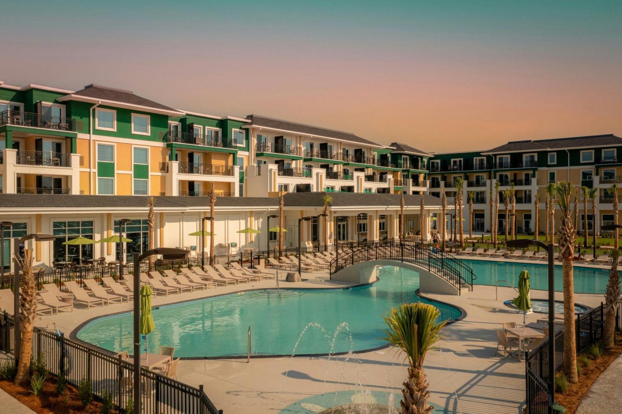 Courtyard By Marriott Jekyll Island Hotel Eksteriør billede